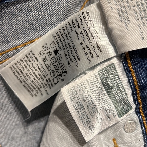 Levi’s Jean - Picture 11 of 14